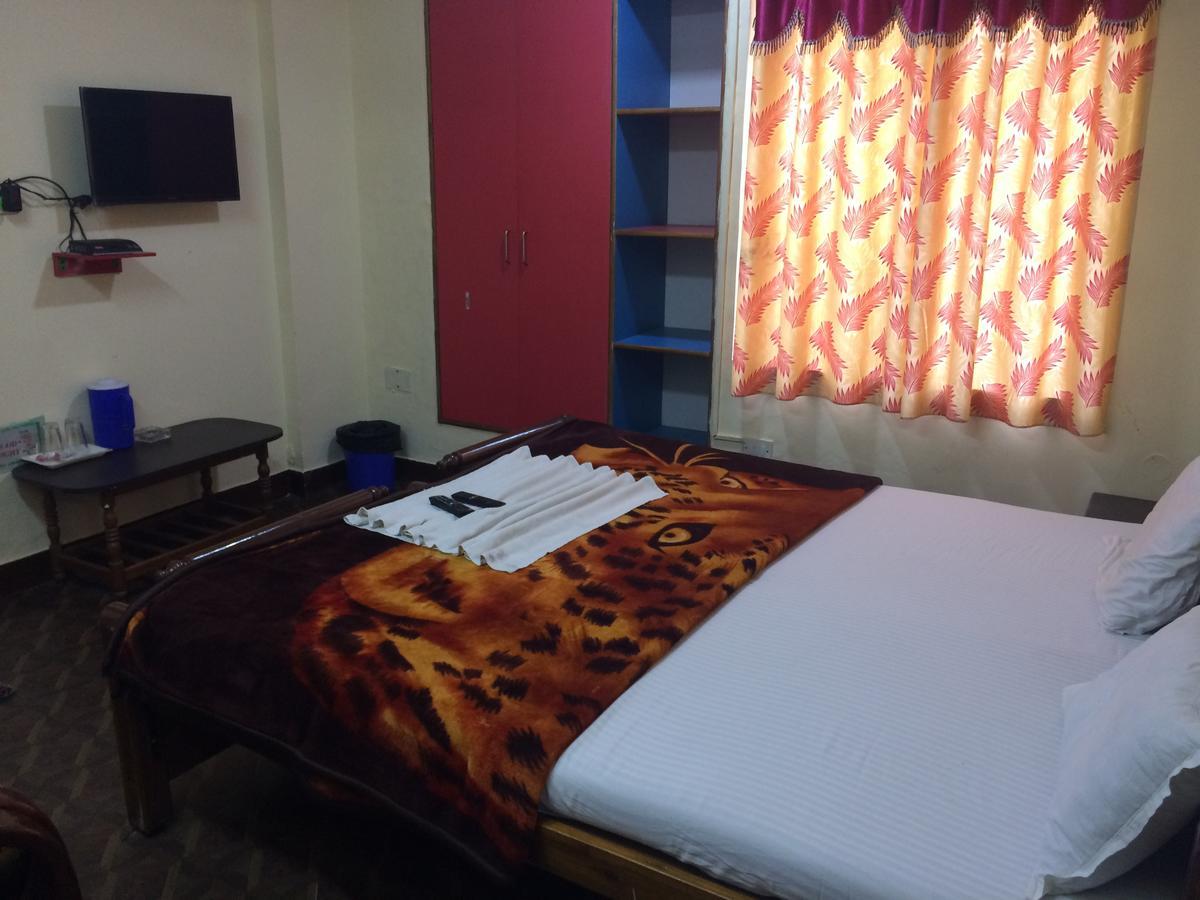 Hotel Green Land Bengaluru Kültér fotó